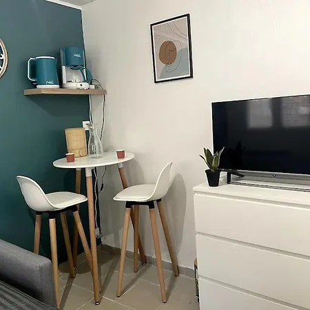 Studio Terrasse Honore Apartment Amiens