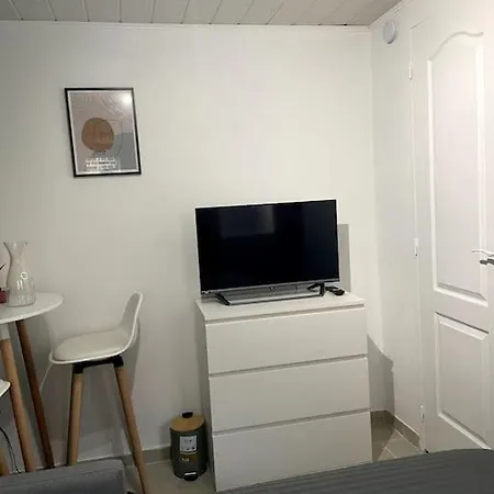 Studio Terrasse Honore Apartment Amiens